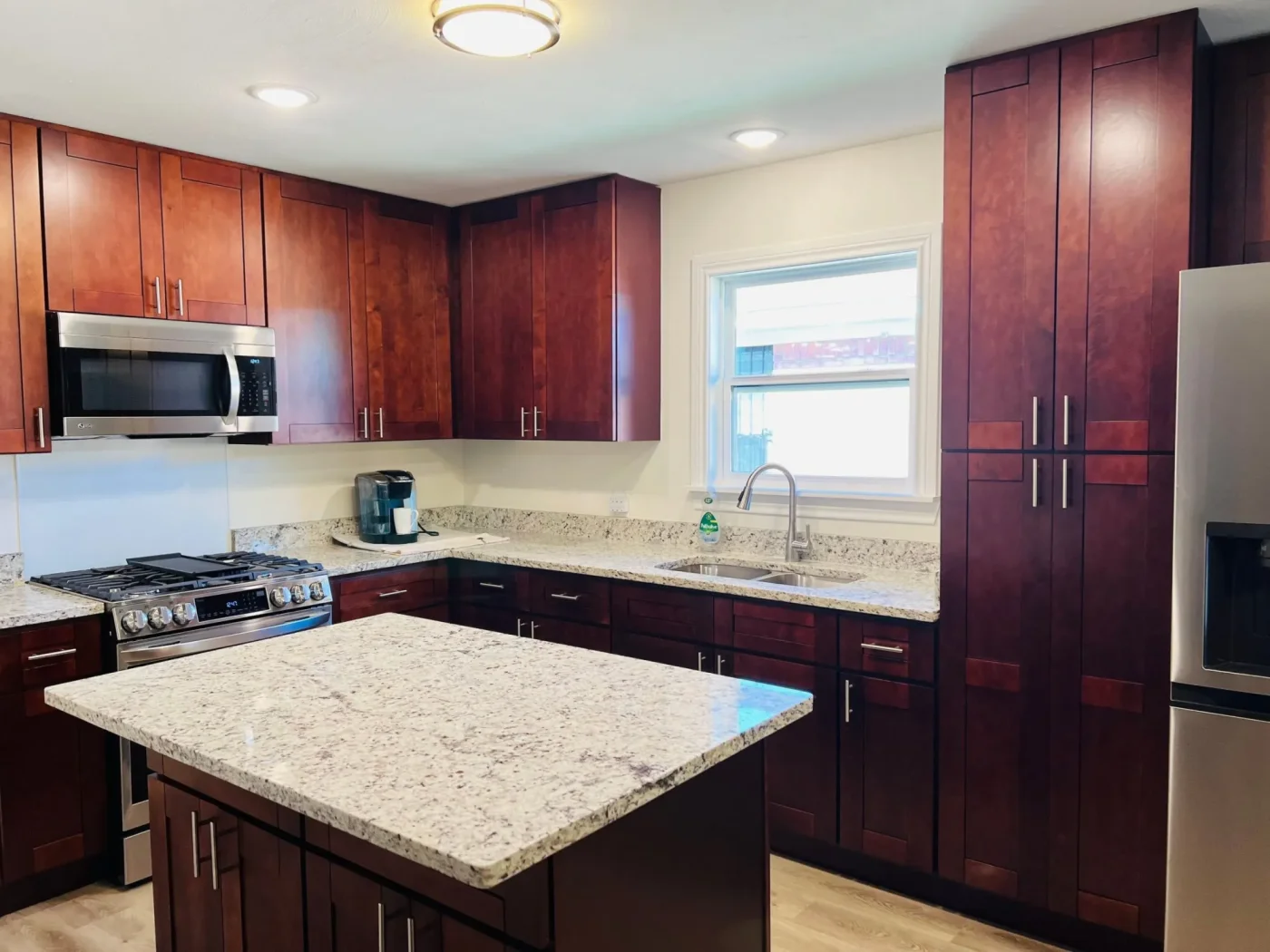 After: kitchen remodel in Dallas, TX